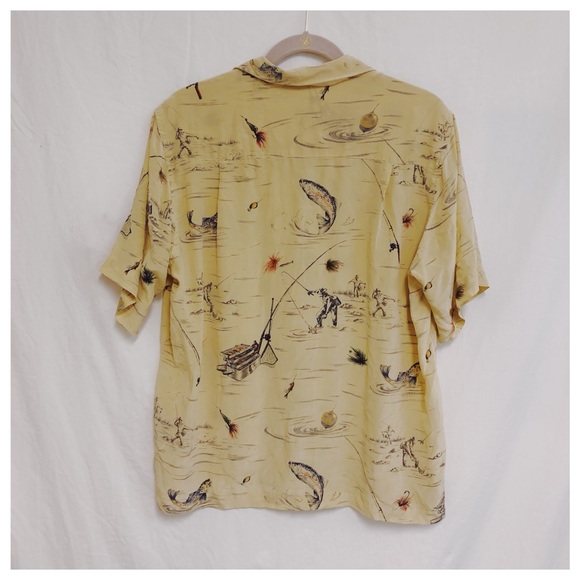 SOLD ON DEPOP Vntg silk fishing button down - Picture 3 of 6